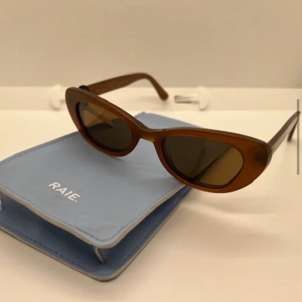 ❤️… RAIE Chic Brown Sunglasses for Women